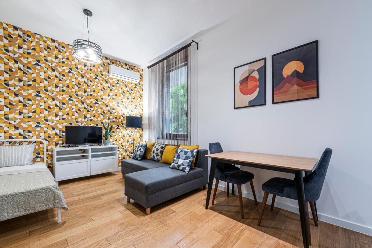 Vertigo Modern Studio-Free Private Parking-Fast Wi-Fi Novi Sad Esterno foto